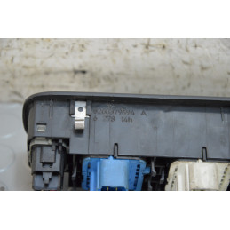 Pulsantiera alzavetro ant sx Renault Modus dal 2004 al 2008 cod 8200379694  1767361117592