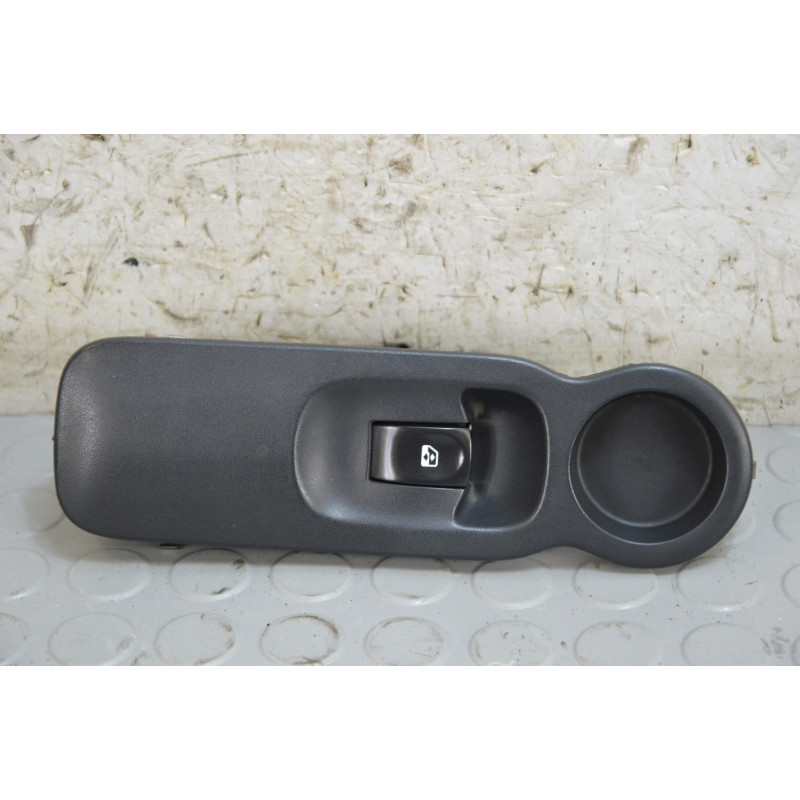 Pulsantiera alzavetro ant dx Renault Modus dal 2004 al 2008 cod 8200278436  1767361361896