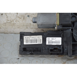 Motorino alzavetro ant sx Renault Scenic dal 2009 al 2013 cod 807310011r  1770112638277