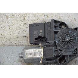 Motorino alzavetro ant dx Renault Scenic dal 2009 al 2013 cod 807300011r  1770112850815