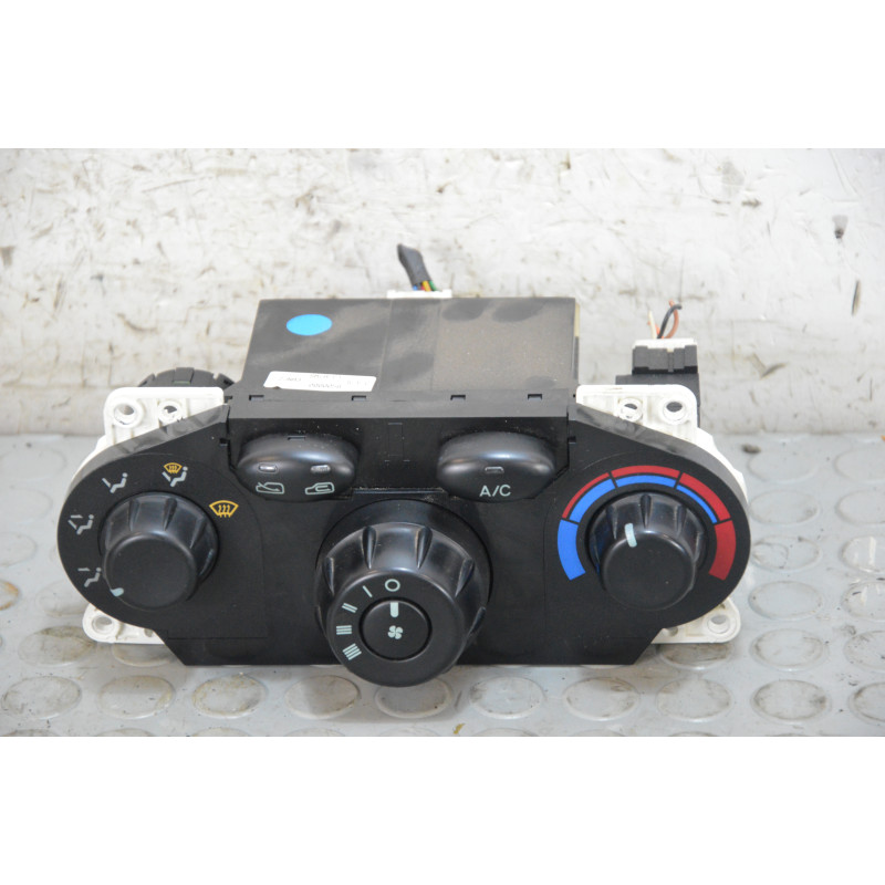 Centralina comando aria clima Hyundai Santa Fe dal 2001 al 2006 cod 9725026100  1773325611778