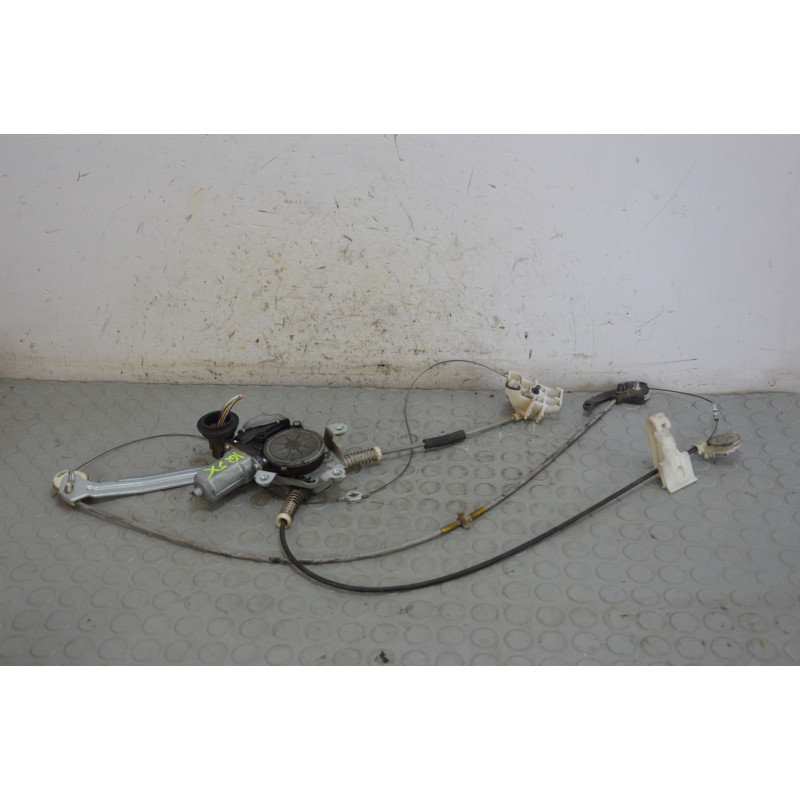 Motorino alzavetro ant sx Toyota Iq dal 2009 al 2014 cod 85720-74010  1773756344108