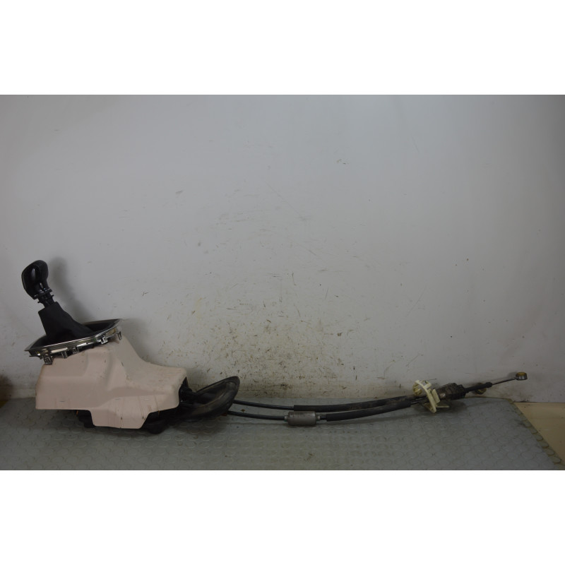 Leva cambio 5 marce con leveraggio Peugeot 208 1.2 b dal 2019 al 2023 cod 9824124780  1775139060384