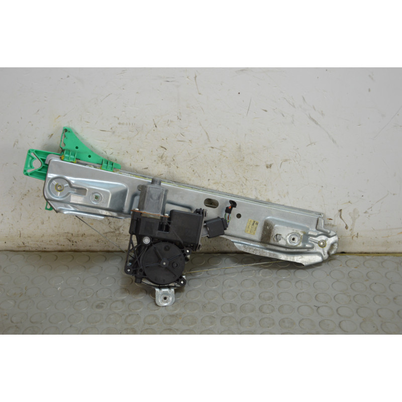 Motorino alzavetro post dx Opel Astra J dal 2009 al 2013 cod 13313572  1776775416238