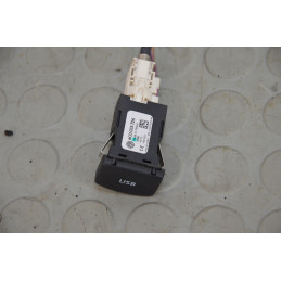 Presa attacco USB Volkswagen Polo 6R1 dal 2014 al 2018 cod 6c0035726  1780322276404