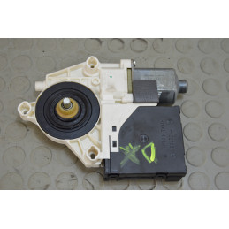 Motorino alzavetro ant dx Audi A3 8P dal 2003 al 2010 cod 8p0959802a  1780583573342