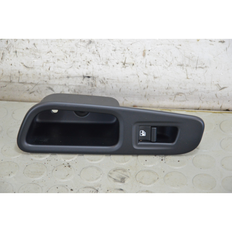 Pulsantiera alzavetro post dx Jeep Renegade dal 2018 al 2025 cod 735603927  1782134072786