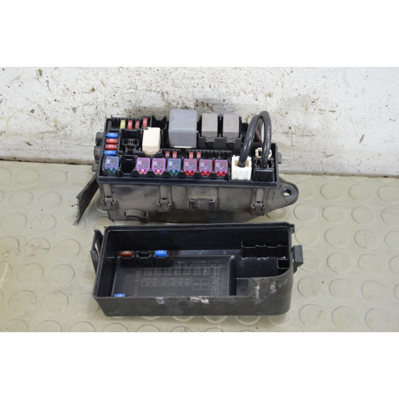 Centralina portafusibili Daihatsu Sirion dal 2005 al 2014 cod 82661-b1030  1783089877105