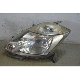 Faro fanale proiettore ant sx Daihatsu Sirion dal 2004 al 2015 cod 8117097421  1783343909764