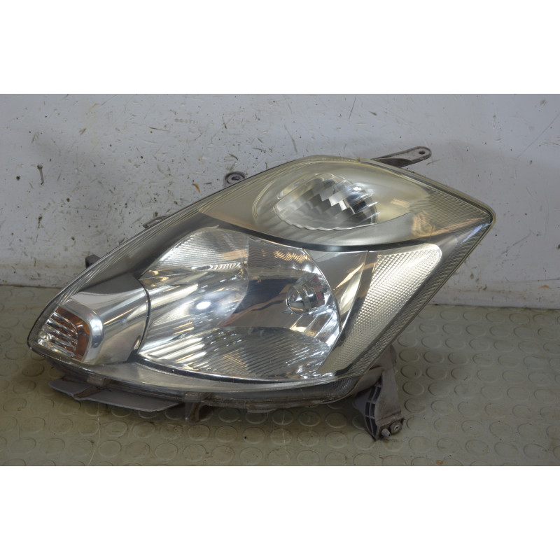 Faro fanale proiettore ant sx Daihatsu Sirion dal 2004 al 2015 cod 8117097421  1783343909764