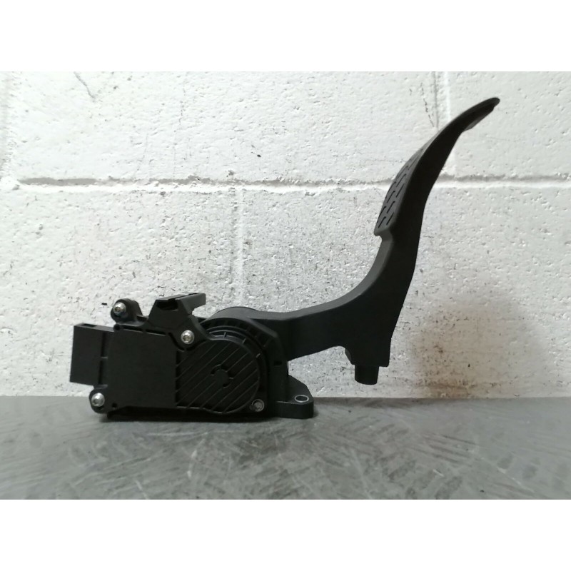 PEDALE ACCELERATORE VW POLO 1.4 (9N3) DAL 2001 AL 2009 4 SERIE  2400000050117