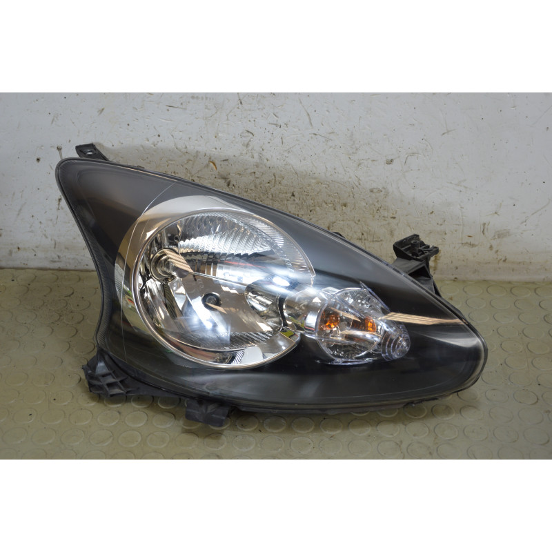 Faro fanale proiettore ant dx Toyota Aygo dal 2005 al 2014 cod 81110-0h010  1787924842396