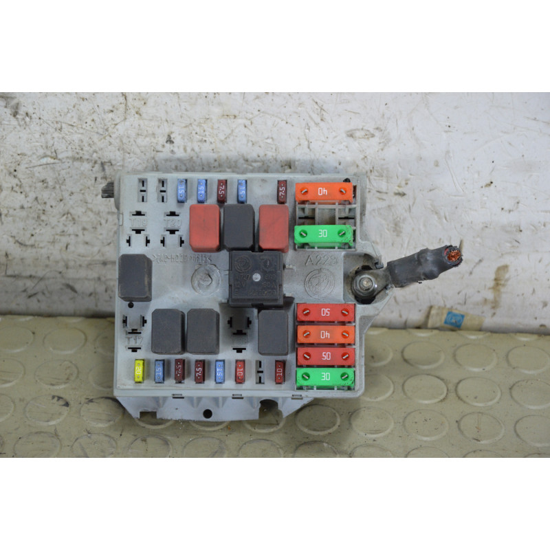 Centralina portafusibili Alfa Romeo 147 dal 2004 al 2010 cod 51742419  1788775561061