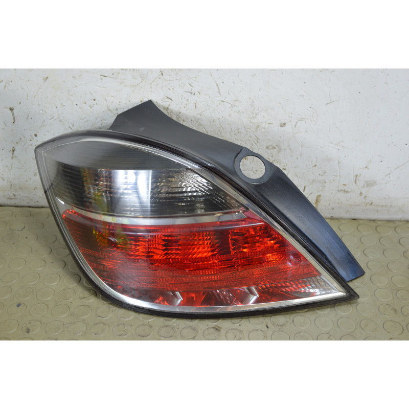Fanale fanalino stop post sx Opel Astra H berlina 5p dal 2004 al 2011 cod 13222324  1788791351721