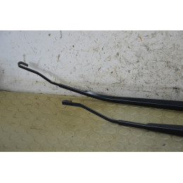Braccetti tergicristallo dx sx Suzuki S-Cross dal 2016 al 2023 cod 3831061M00000 3833061M00000  1790852342302