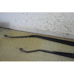 Braccetti tergicristallo dx sx Suzuki S-Cross dal 2016 al 2023 cod 3831061M00000 3833061M00000  1790852342302
