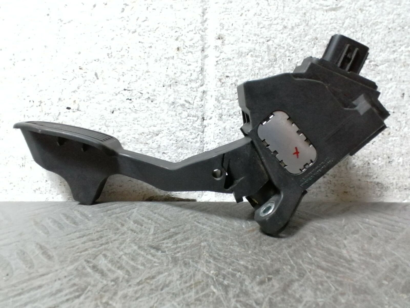 2734 PEDALE ACCELERATORE TOYOTA YARIS HYBRID (XP130) DAL 2012 AL 2019