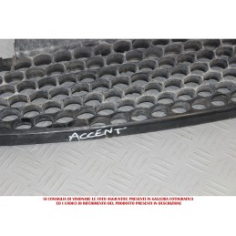 Mascherina griglia radiatore anteriore Hyundai Accent 1.6 Benzina del 2006  2400000007258