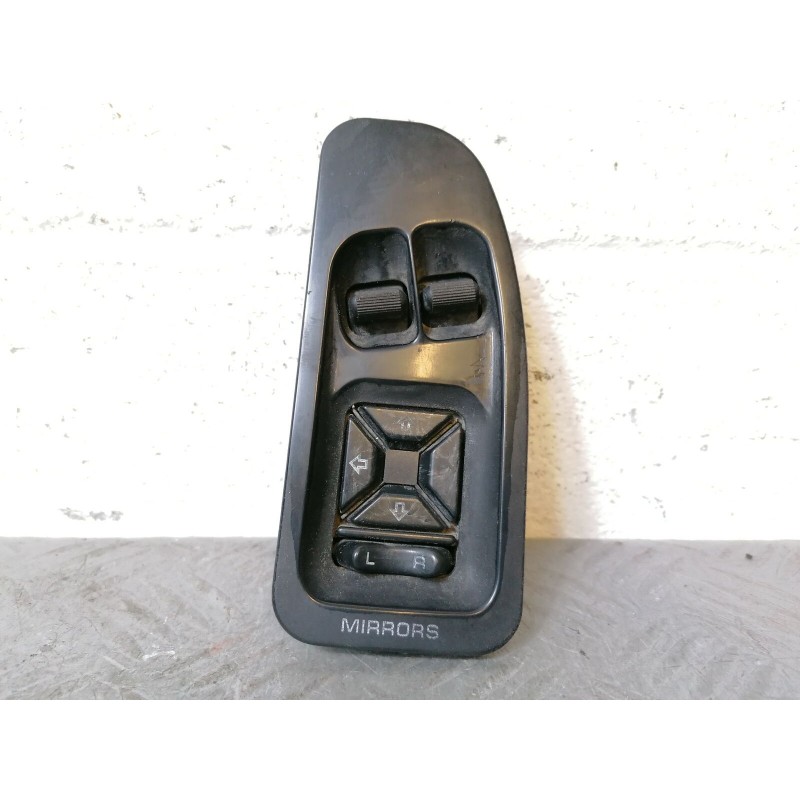 PULSANTIERA ALZAVETRI ALZACRISTALLI ANT. SX CHRYSLER VOYAGER (AS) 1990-1995  2400000063148