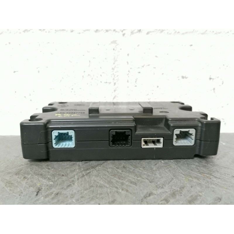 CENTRALINA MODULO DI CONTROLLO NAVIGAZIONE RENAULT CLIO 3 SERIE DEL 2009  2400000063582