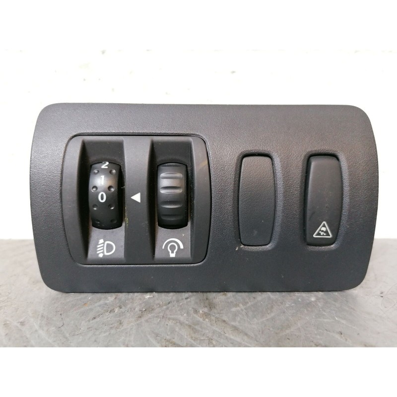 INTERRUTTORE COMANDI REGALAZIONE LUCI FARI RENAULT CLIO 3 SERIE 2005-2013  2400000063612