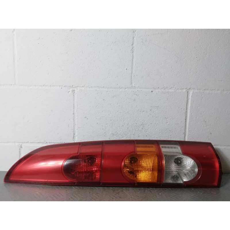 FANALE FANALINO STOP POST. DX RENAULT KANGOO DEL 2003 (ORIGINALE)  2400000068723