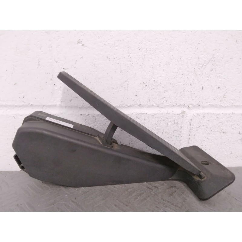 PEDALE ACCELERATORE BMW SERIE 1 E87 DEL 2009 COD. 35426786589-01  2400000069768