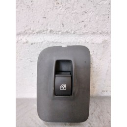 PULSANTIERA ALZAVETRO ALZACRISTALLO ANT. DX FIAT FIORINO DEL 2011  2400000067719