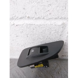 PULSANTIERA ALZAVETRO ALZACRISTALLO POST. DX FIAT GRANDE PUNTO DEL 2007  2400000067818