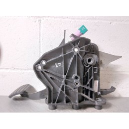 PEDALE FRENO ELETTRICO RENAULT LAGUNA 3SERIE DAL 2007 AL 2015 COD. 465010003R  2400000068167
