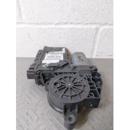 MOTORINO ALZAVETRO ALZACRISTALLO ANT. DX AUDI A2 DEL 2001  2400000067290