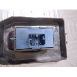 PULSANTIERA ALZAVETRO ALZACRISTALLO ANT. DX FIAT FIORINO DEL 2011  2400000067719