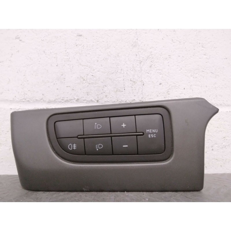 PULSANTIERA RETRONEBBIA FENDINEBBIA FIAT GRANDE PUNTO DEL 2007 COD. 735367268  2400000074021