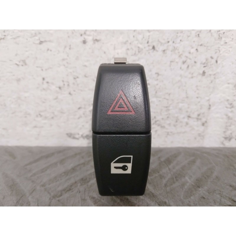 PULSANTE INTERRUTTORE 4 FRECCE BMW E60 DEL 2007 COD. 61.31-6919506-04  2400000077244