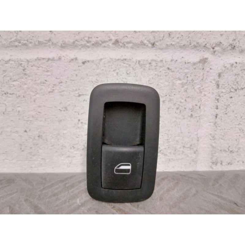 PULSANTIERA ALZAVETRO ALZACRISTALLO POST. SX FIAT FREEMONT DEL 2012 COD. 5604683  2400000078203