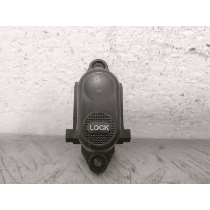 COMANDO PULSANTE BLOCCO PORTIERA CHRYSLER PT CRUISER DEL 2005 COD. 04671623AB  2400000087021