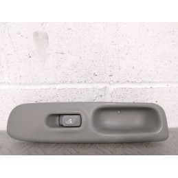 PULSANTIERA ALZAVETRO ALZACRISTALLO ANT. DX RENAULT TWINGO DEL 2004 77000832376  2400000089407