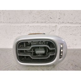 BOCCHETTA ARIA AREAZIONE ANT. DX CITROEN C4 PICASSO DEL 2012 COD. 9683043377  2400000088103