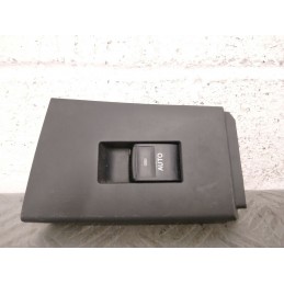 PULSANTIERA ALZAVETRO ALZACRISTALLO POST. DX TOYOTA AURIS COD. 7427102630  2400000089612