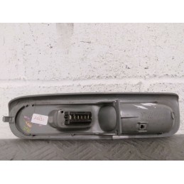 PULSANTIERA ALZAVETRO ALZACRISTALLO ANT. DX RENAULT TWINGO DEL 2004 77000832376  2400000089407