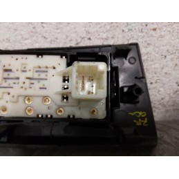 PULSANTIERA ALZAVETRO ALZACRISTALLO POST. DX TOYOTA AURIS COD. 7427102630  2400000089612
