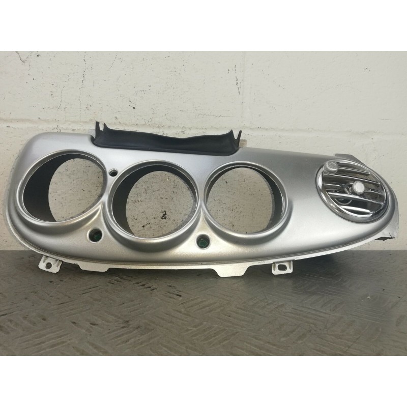 RIVESTIMENTO QUADRO STRUMENTI CHRYSLER PT CRUISER DEL 2004 COD. 05D34TRMAC  2400000046417