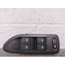 PULSANTIERA ALZAVETRO ALZACRISTALLO ANT. SX OPEL VIVARO DEL 2006 COD. 8200396435  2400000090823