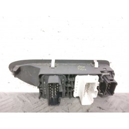 PULSANTIERA ALZAVETRO ALZACRISTALLO ANT. SX OPEL VIVARO DEL 2006 COD. 8200396435  2400000090823