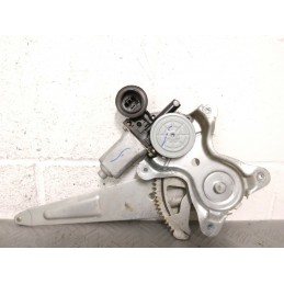 MOTORINO ALZAVETRO ALZACRISTALLO POST. DX TOYOTA RAV 4 DEL 2002 COD. 85720-32150  2400000092551