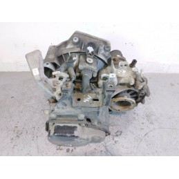 CAMBIO MANUALE VW POLO 9N 1.4 TDI DEL 2004 5 MARCE  2400000096672