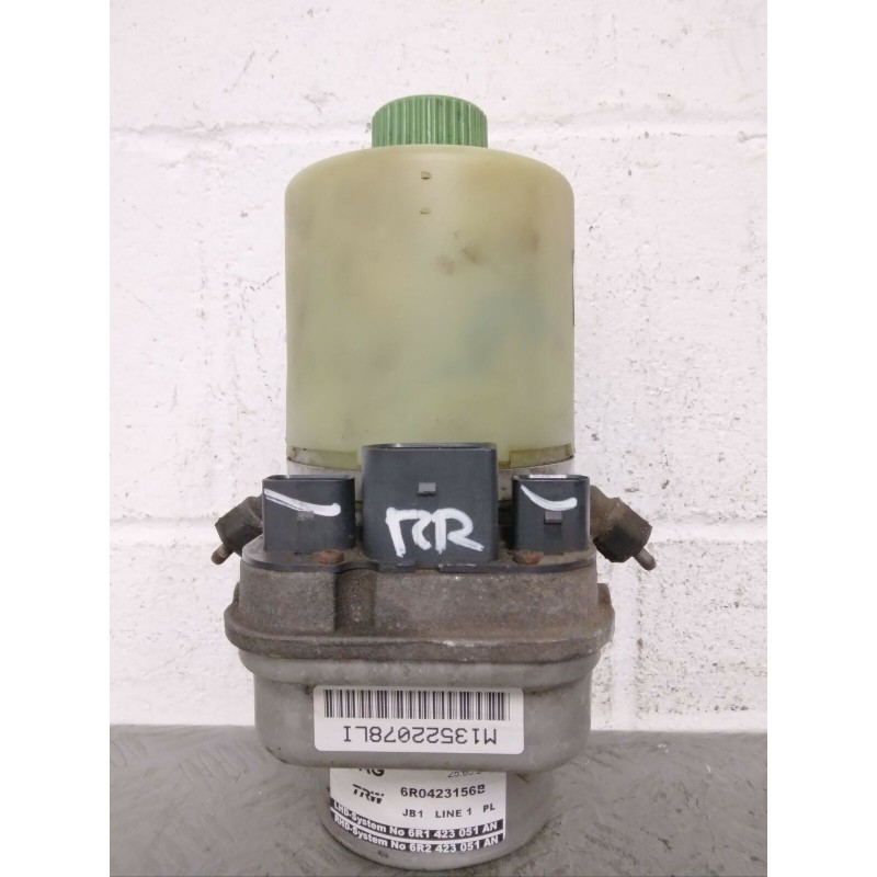 POMPA IDROGUIDA SERVOSTERZO AUDI A1 DEL 2012 COD. 6R0423156  2400000103097