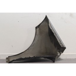 PARAFANGO ANTERIORE DESTRO MERCEDES CLASSE A 180 5 PORTE DAL 2004 AL 2012  2400000008600