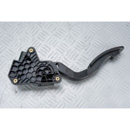 PEDALE ACCELERATORE RENAULT LAGUNA 4 SERIE DAL 2007 AL 2015 COD.180050001R BOSCH  2400000008407