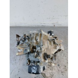 CAMBIO MANUALE 5 MARCE TOYOTA YARIS 1.4 D. DEL 2003 I SERIE  2400000101994